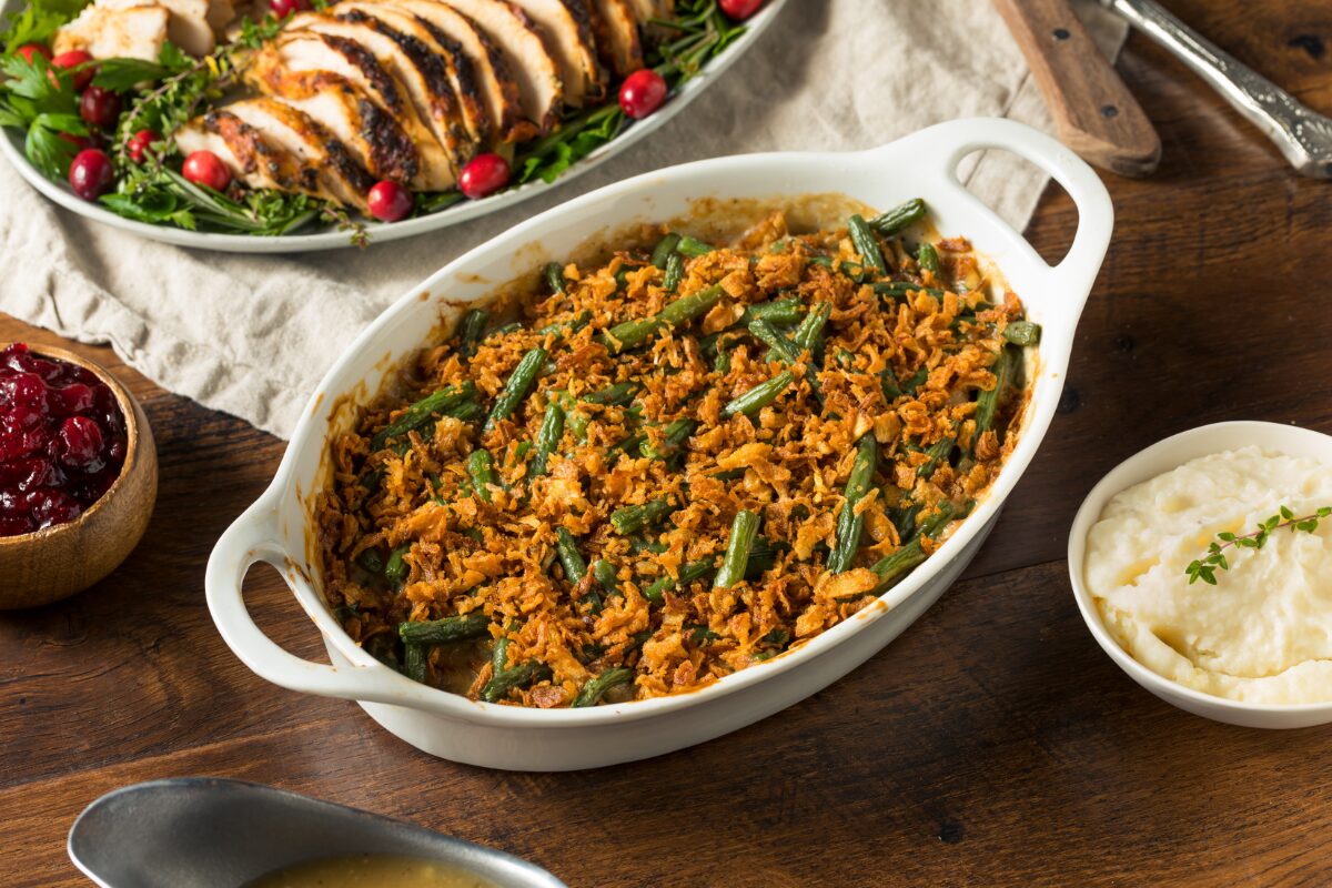 Green bean bake with a crunchy topping
