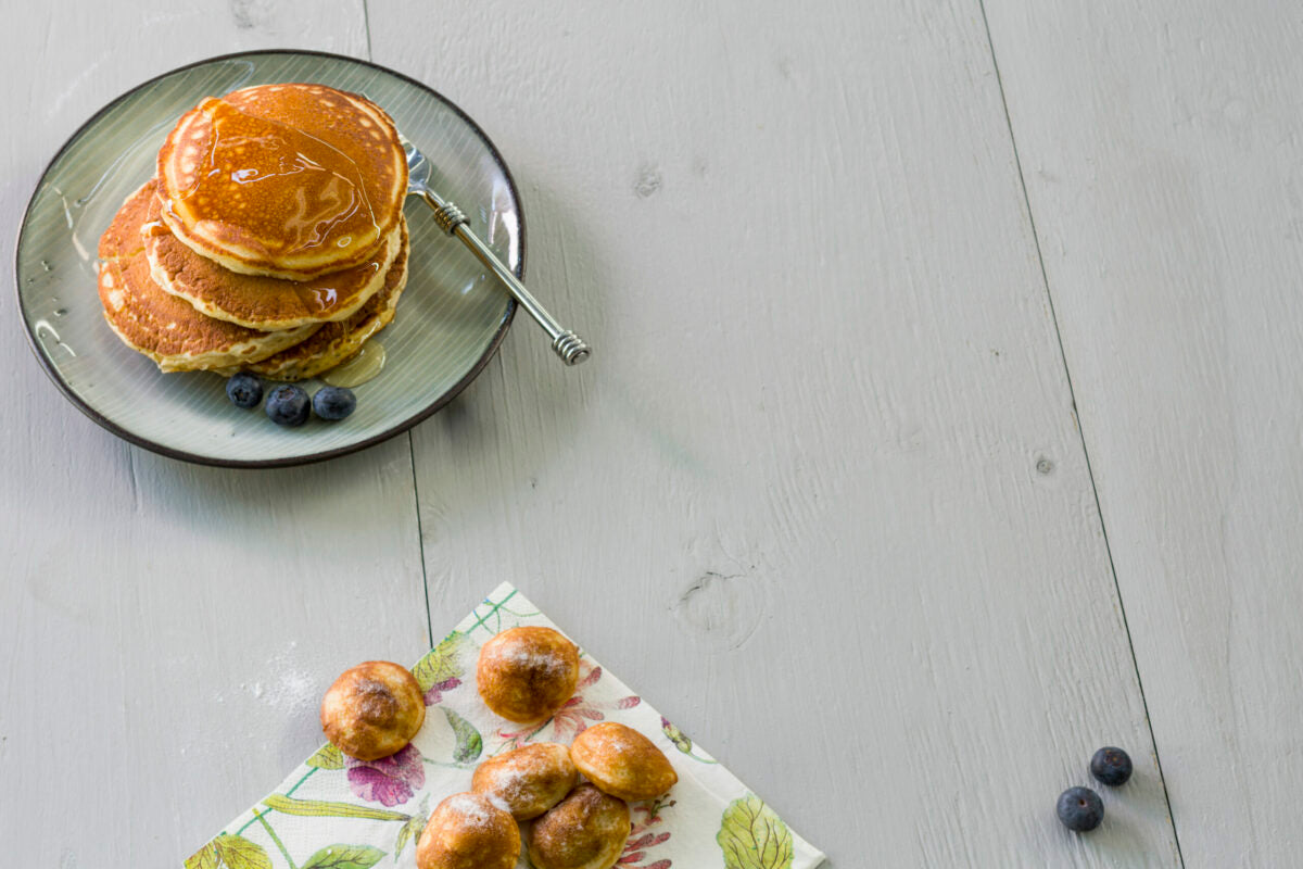 Fluffy pancakes with lactose-free milk