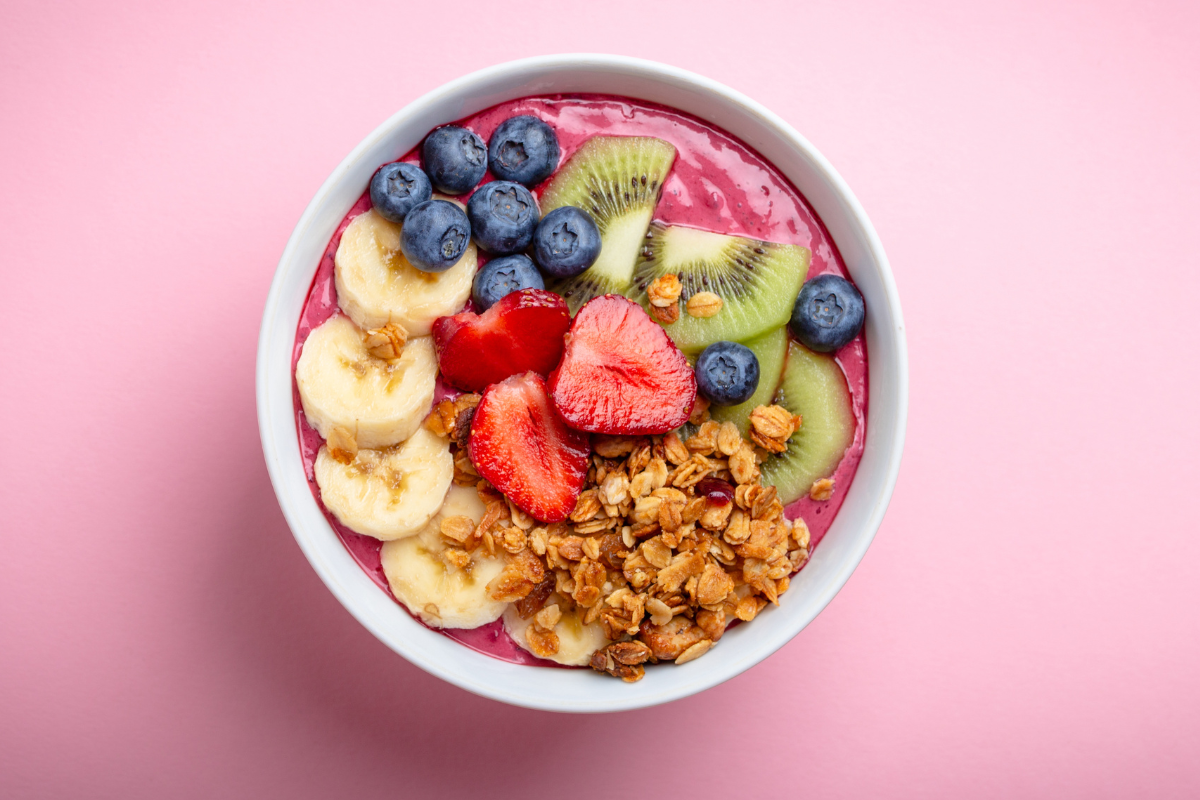 Strawberry and chia smoothie bowl